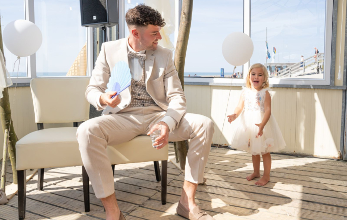 378275486_774816654651658_8823134151969273770_n trouwfoto's verkochte pakken