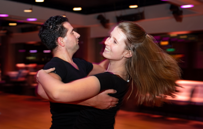 Goes, dansschool, Janvier, stijldansen, dansles, reportage zaterdag 8 feb, verslaggever Esme Soesman, Robin en Madelon